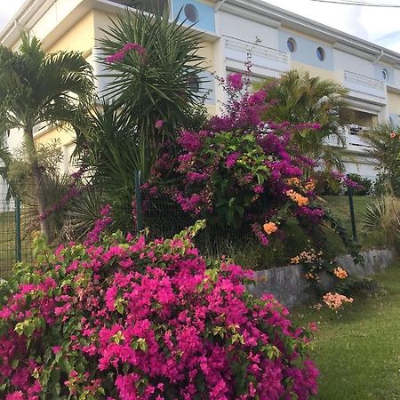 Appartement Les Hibiscus à Sainte-Luce Extérieur photo